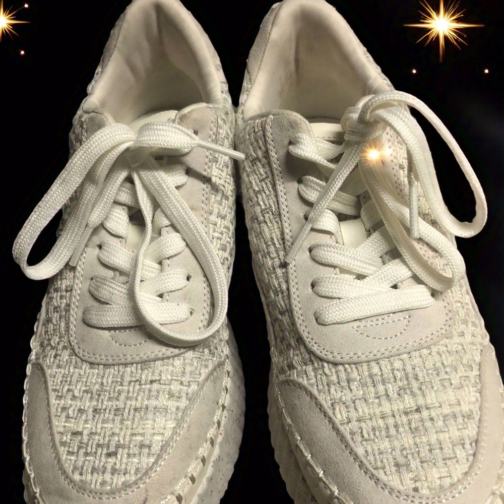Ladies brand new sneakers
